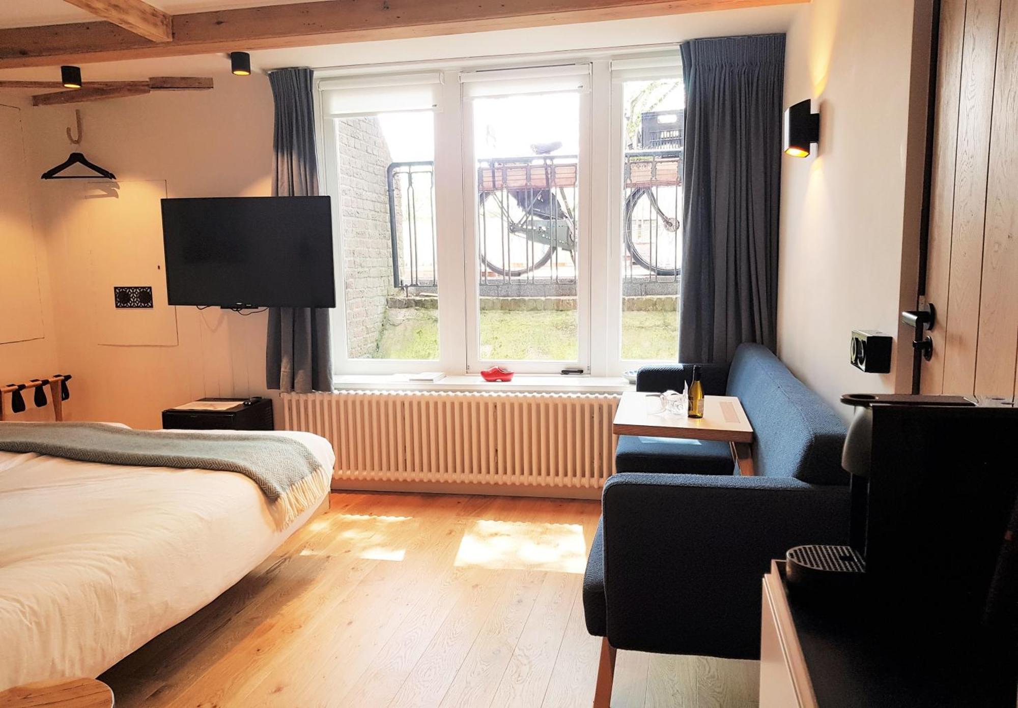 23 Sous Bed & Breakfast Амстердам Екстериор снимка
